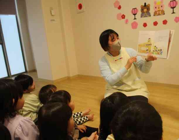 絵本に夢中です！