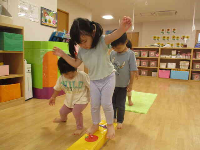 お部屋でミニ運動会♪