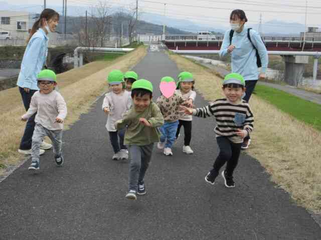 みんなでよーいどん！