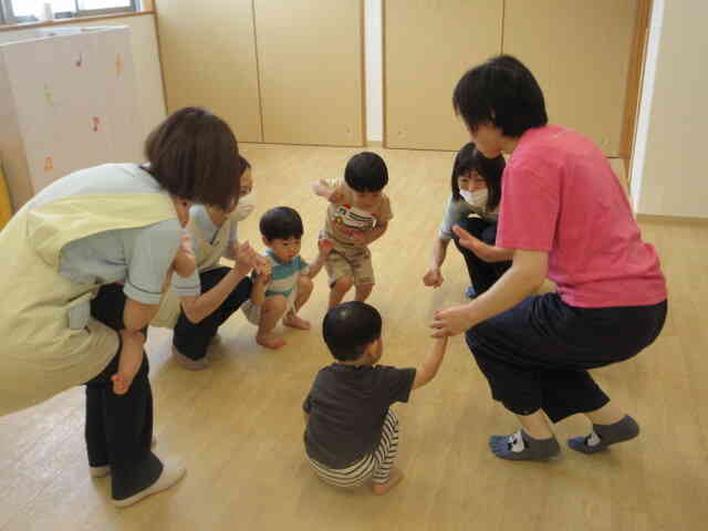 音楽に合わせて小さくなったり…大きくなったり…