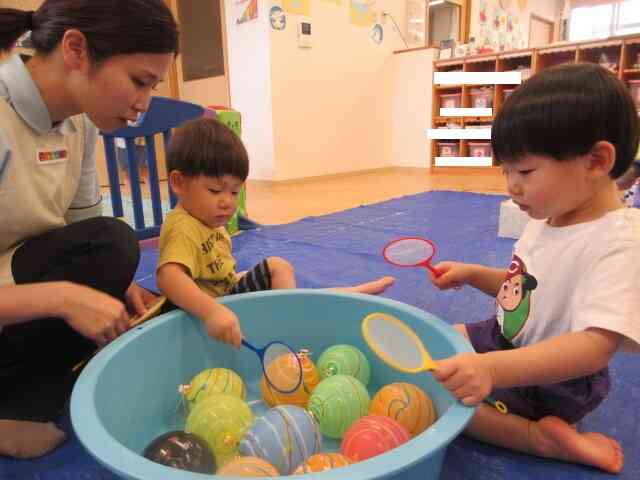 夏祭りごっこを楽しみました（あひる・うさぎ組：１・２歳児）