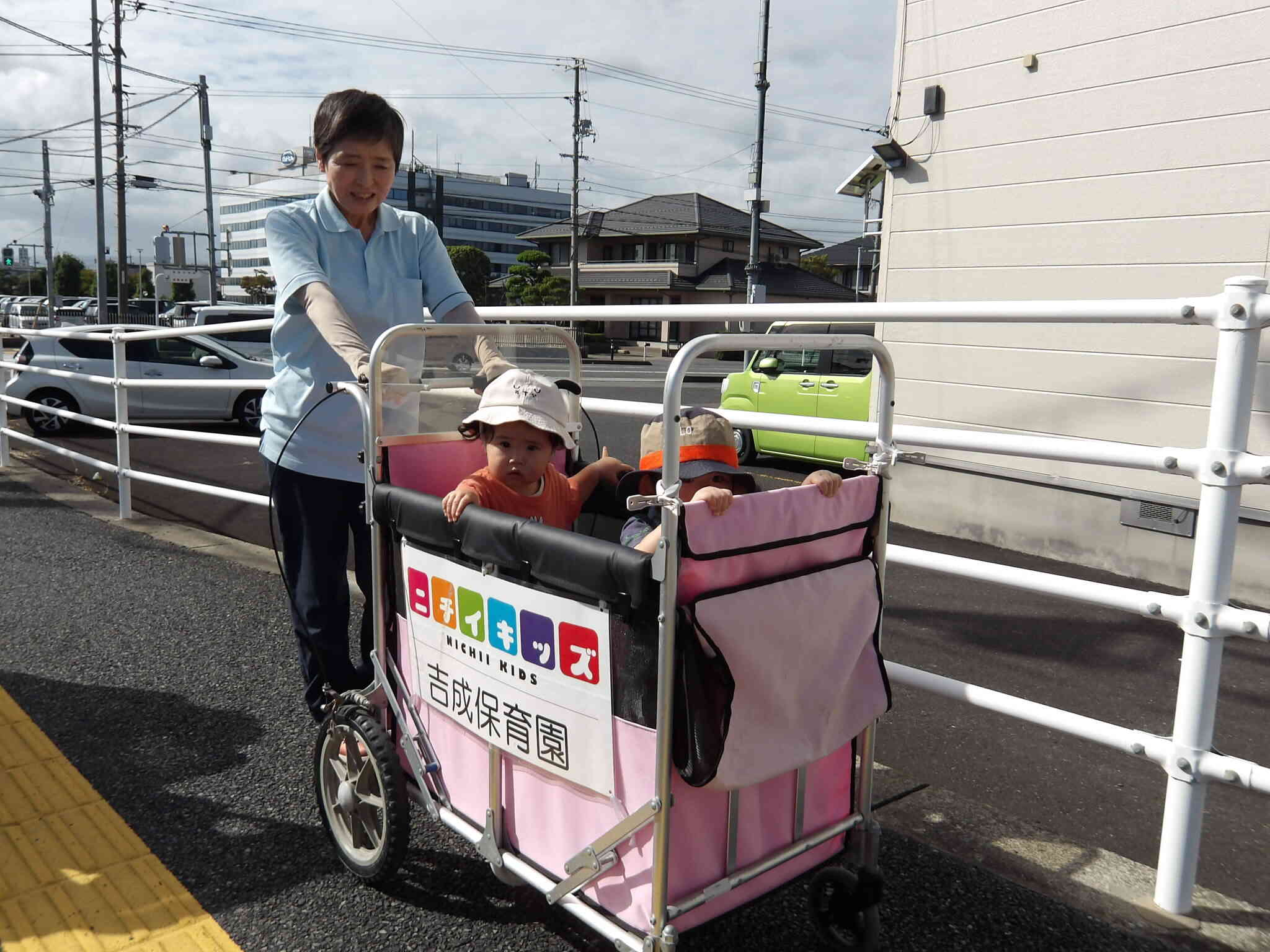 お散歩にレッツゴー！