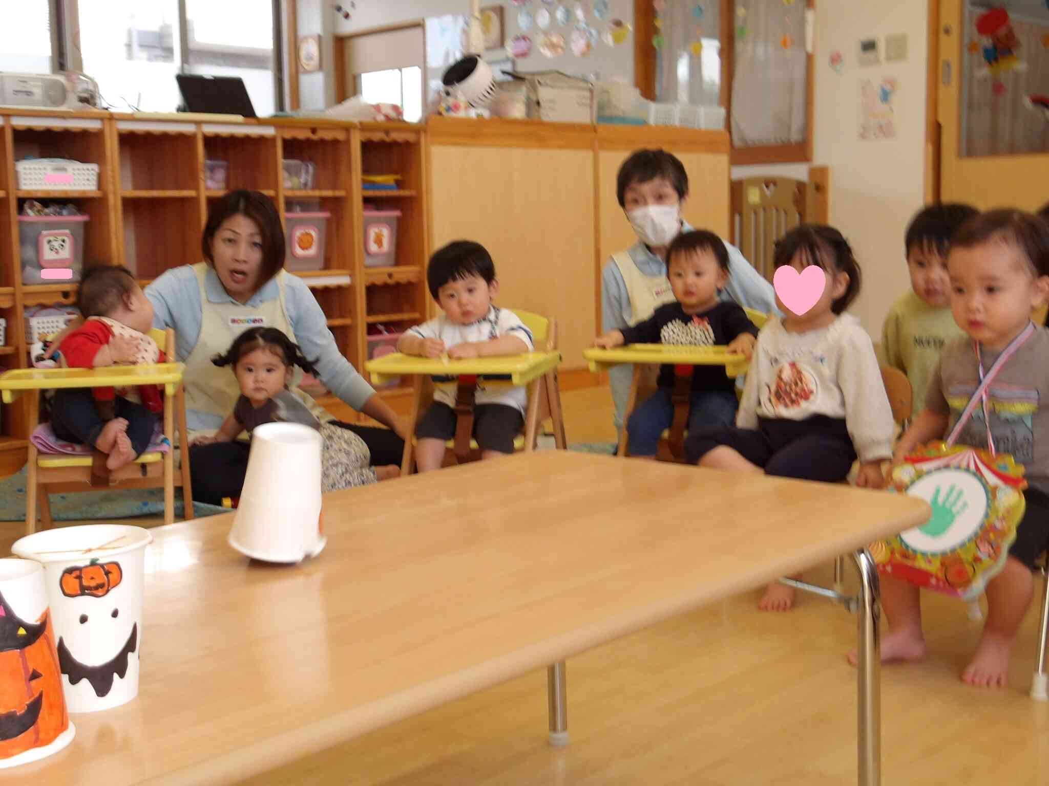 「ハロウィンの誕生日」　紙コップシアターを見たよ