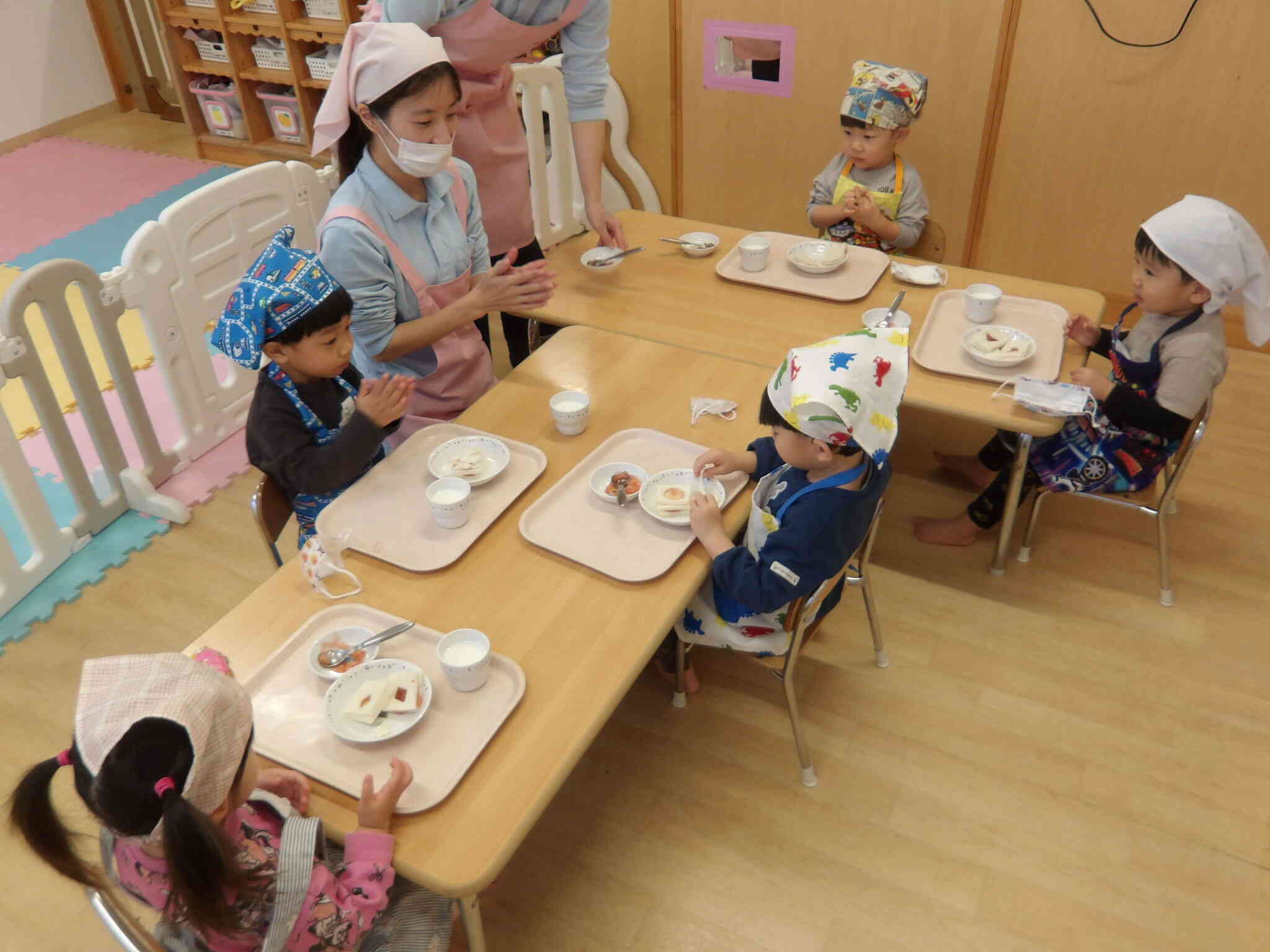 みんなで一緒にいただきます♪