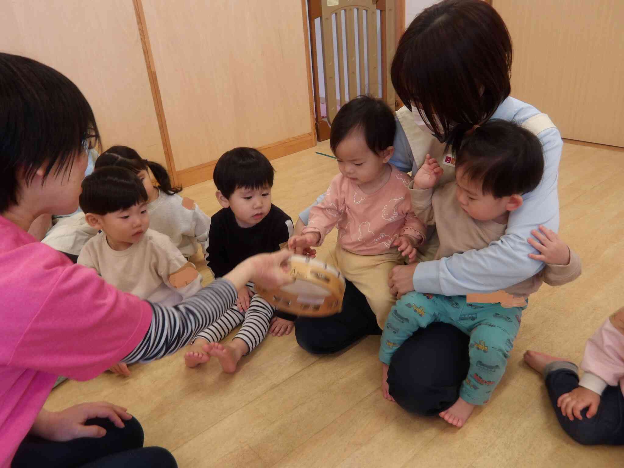 タンバリンってどんな音だろう。