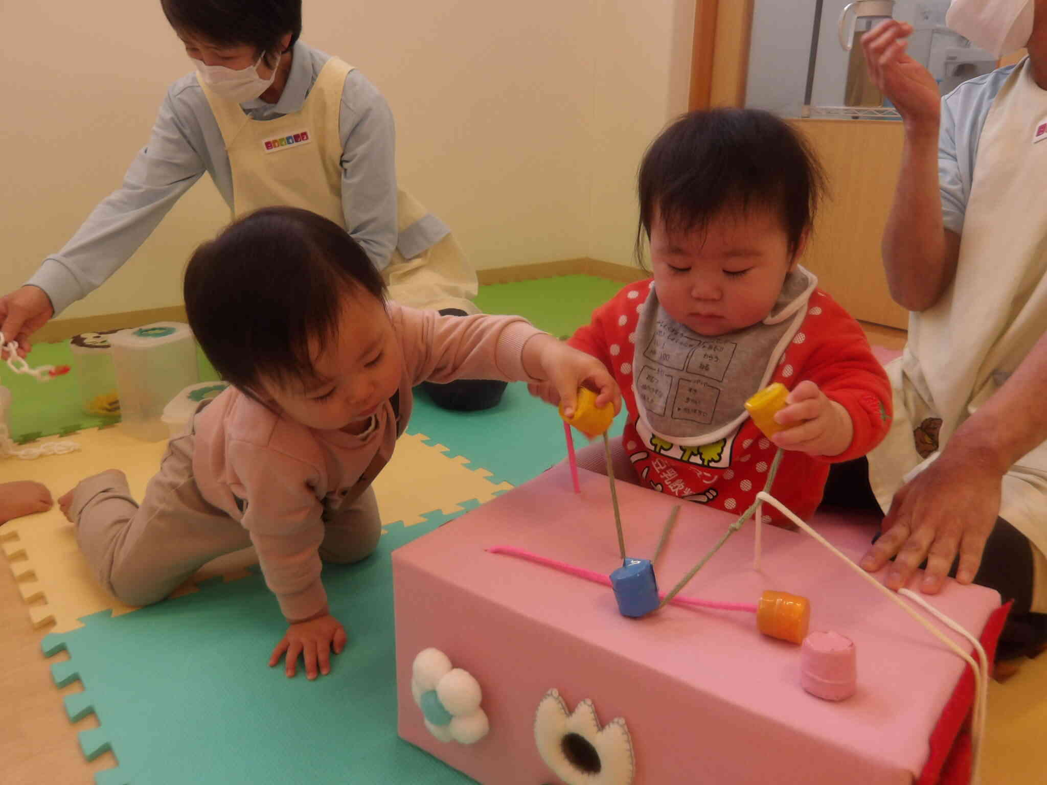 ひっぱり遊びも楽しいね