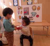 うさぎ組のお友だちが「好きな食べ物なんですか」とインタビューをしてくれました!