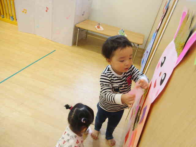 うさぎのお雛様に千代紙を貼って着物をきせてあげたよ