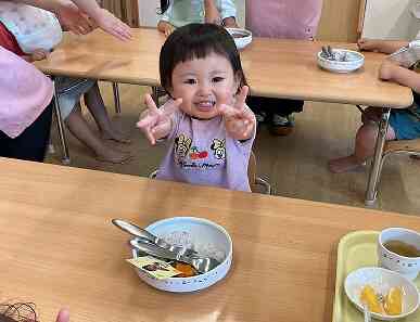 お誕生日ランチにニコニコのⅠちゃんでした