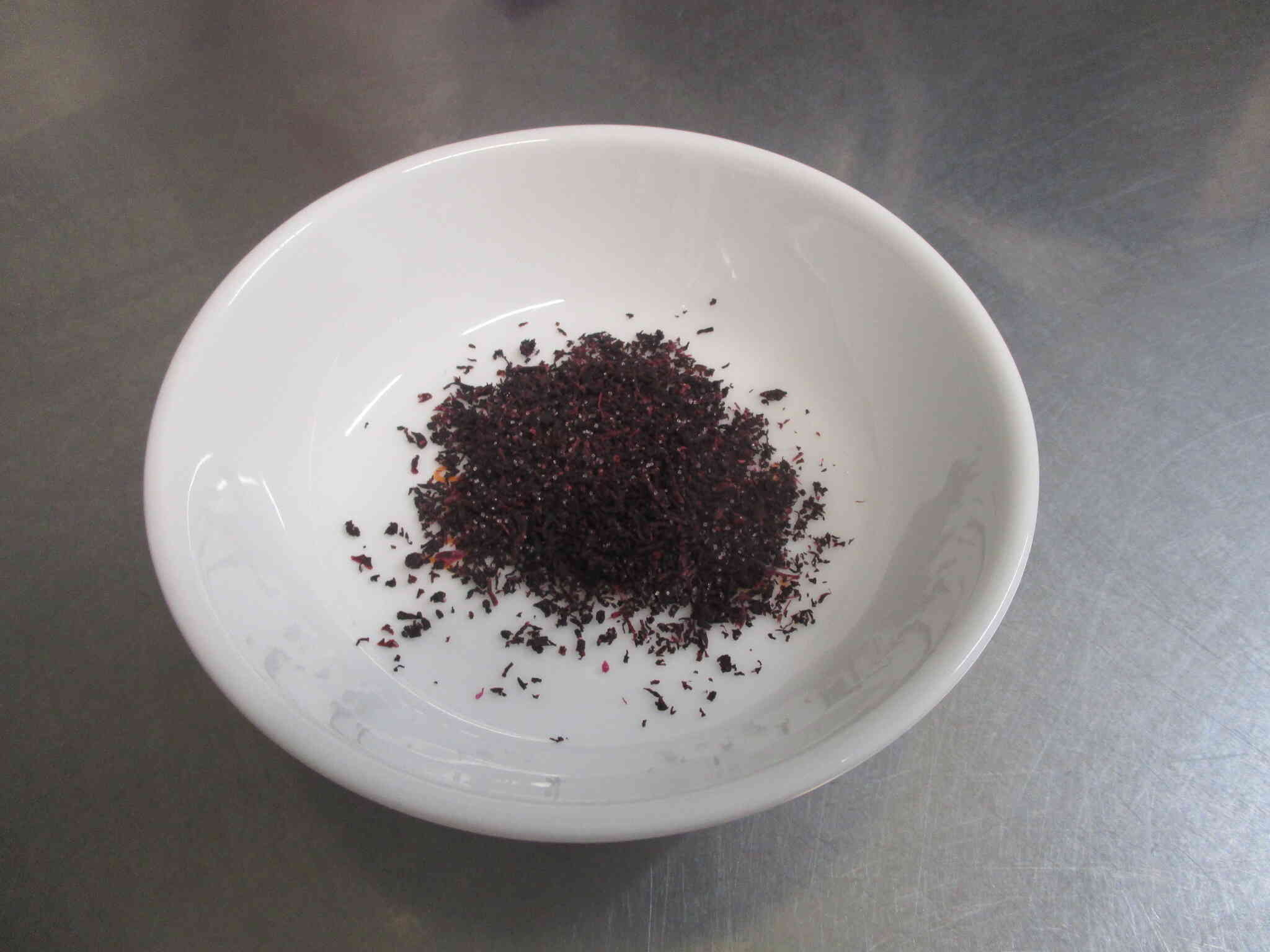 赤しそを栽培し、手作りのゆかりふりかけを作りました