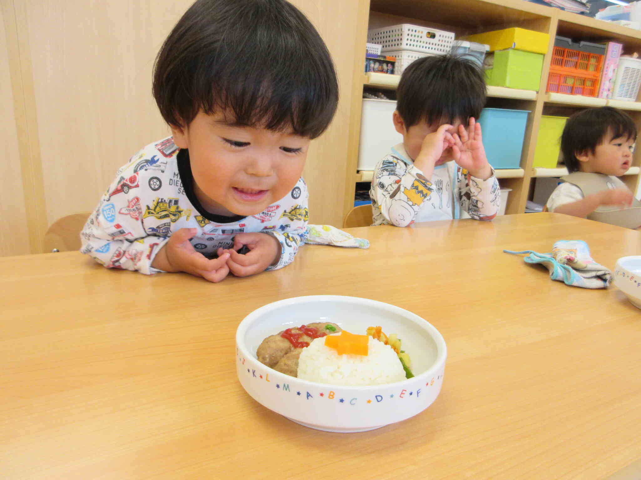 「わ～！　おさかなだー！」