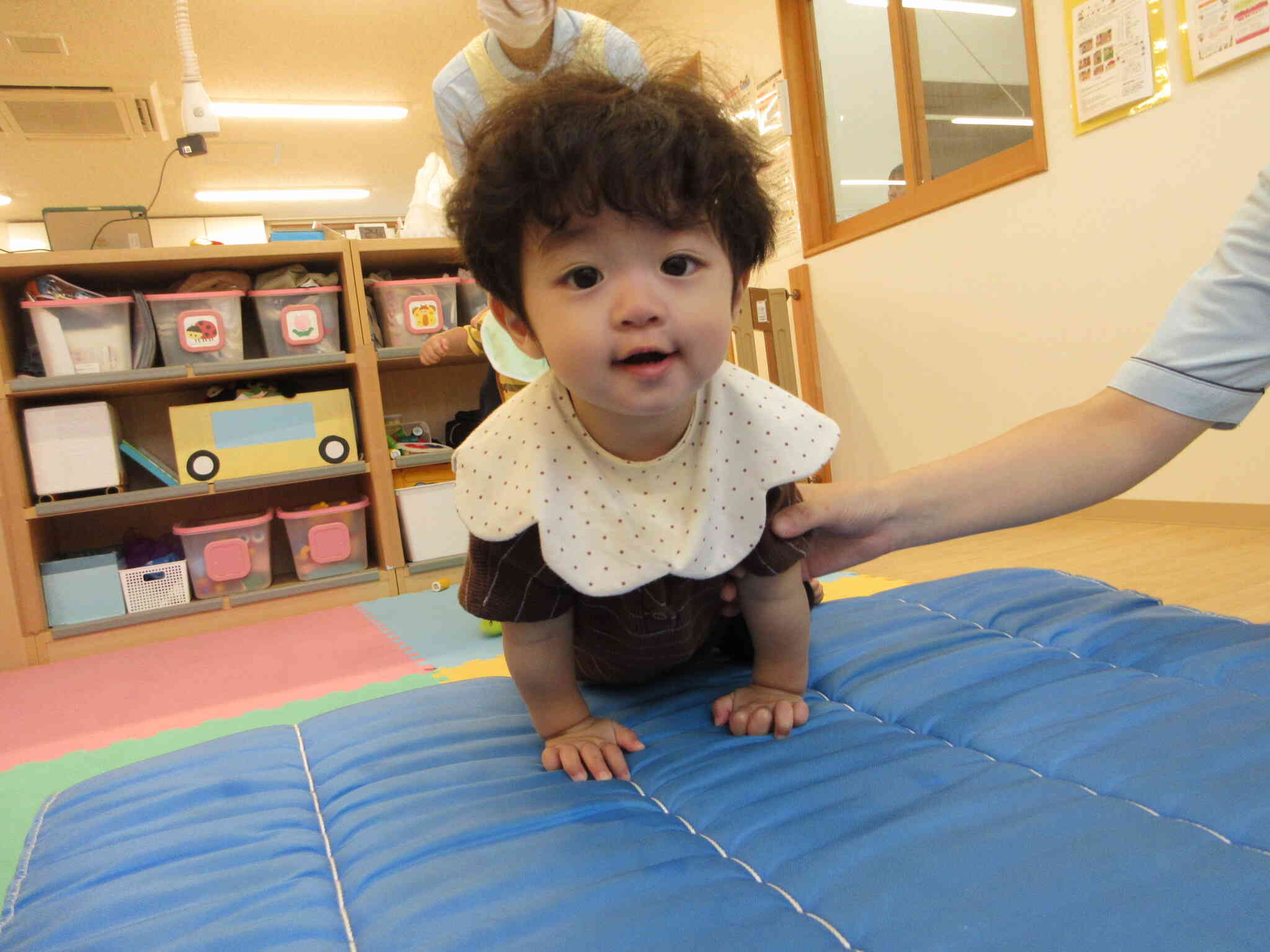 うんどうあそび（0歳児ひよこ組）