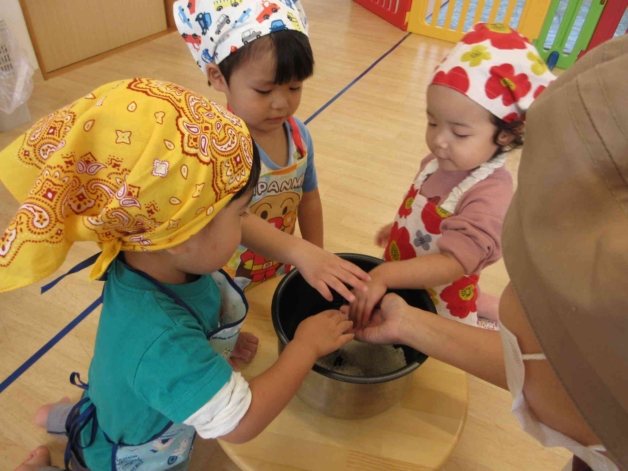 クッキング　おにぎり作りをしました