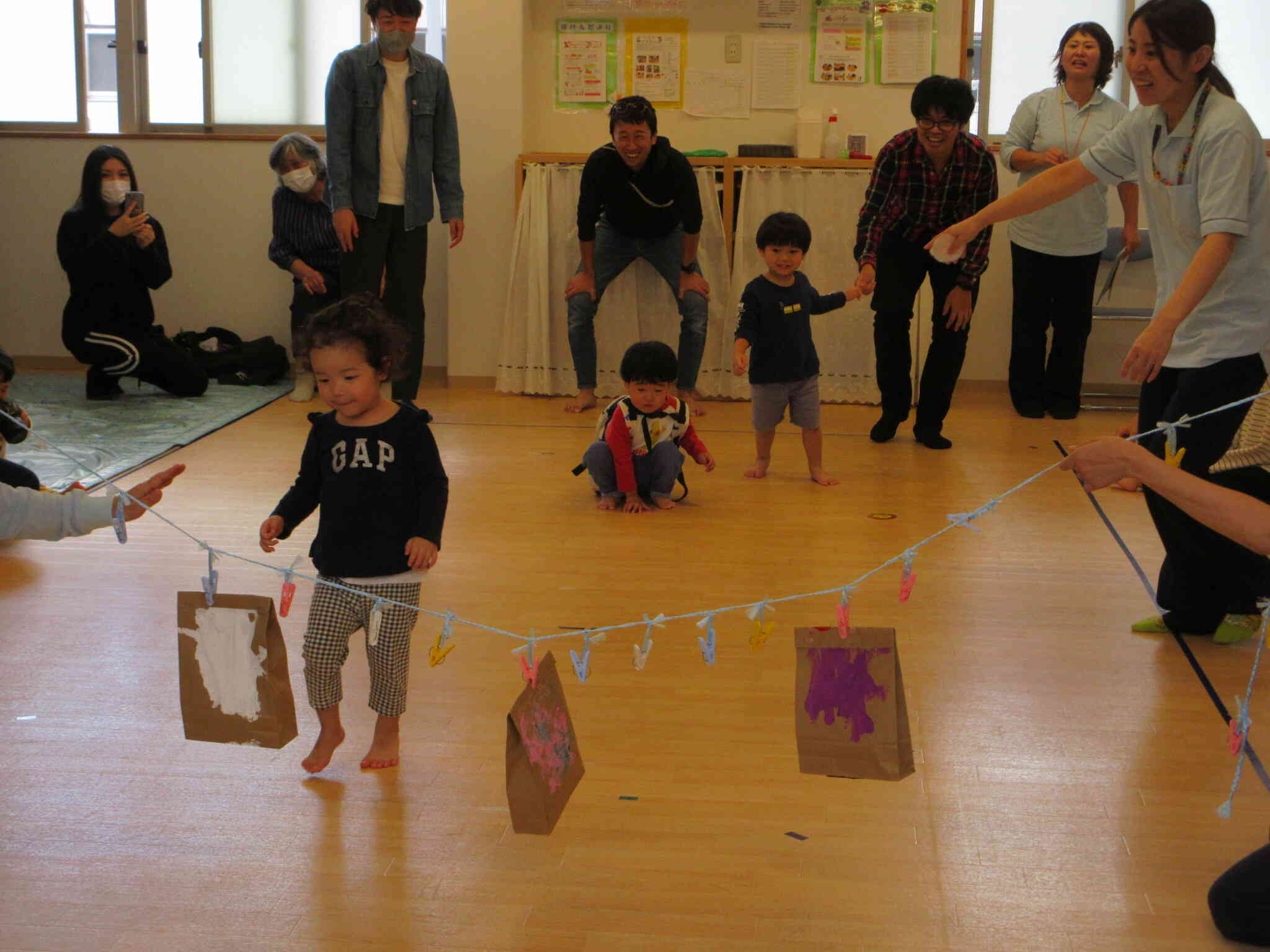 おみやげにむかって一直線!カード引くの忘れてるよ~