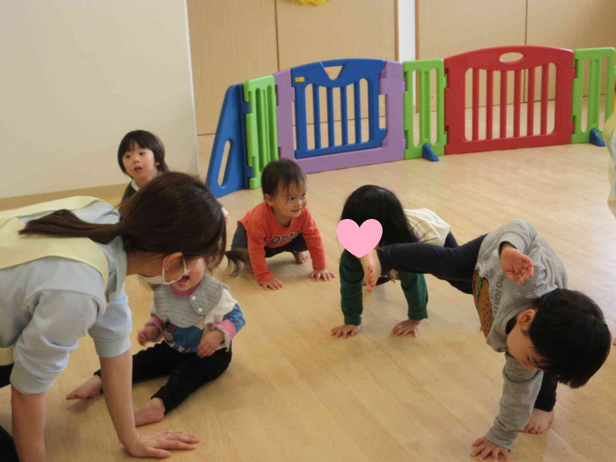 恐竜のマネが得意なRくん