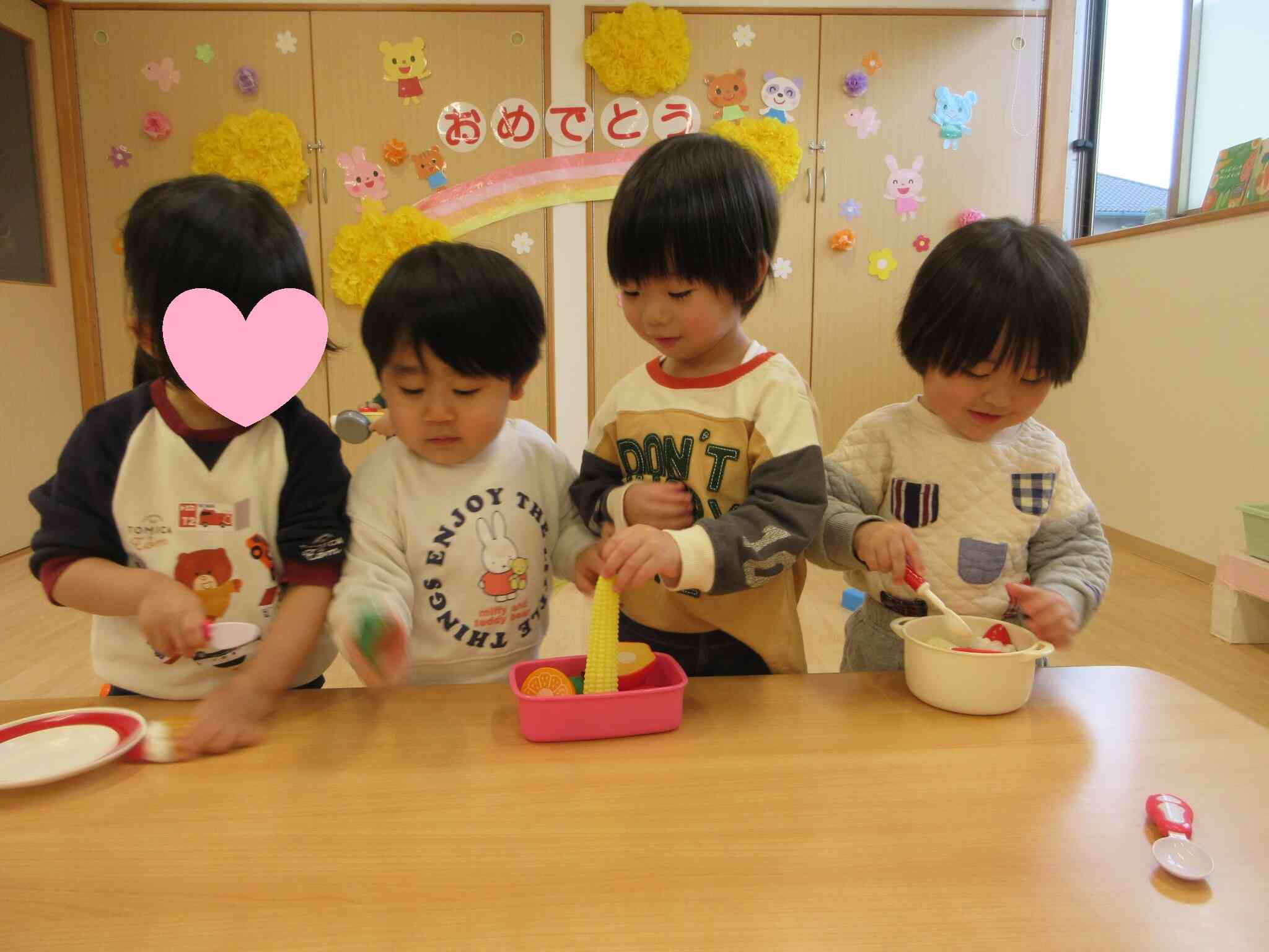 ままごとあそび(2歳児うさぎぐみ)