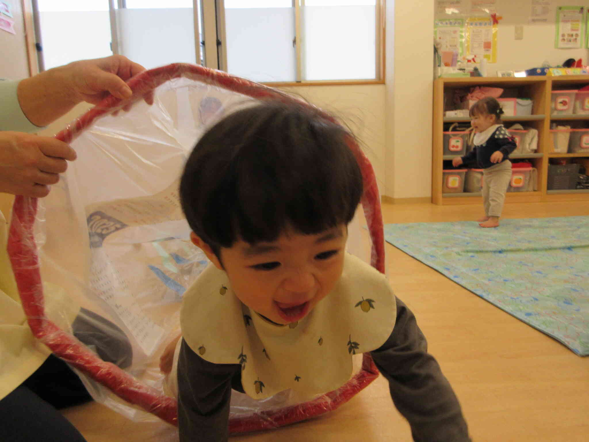 大興奮で「きゃっきゃっ」と声を出して楽しむTくん