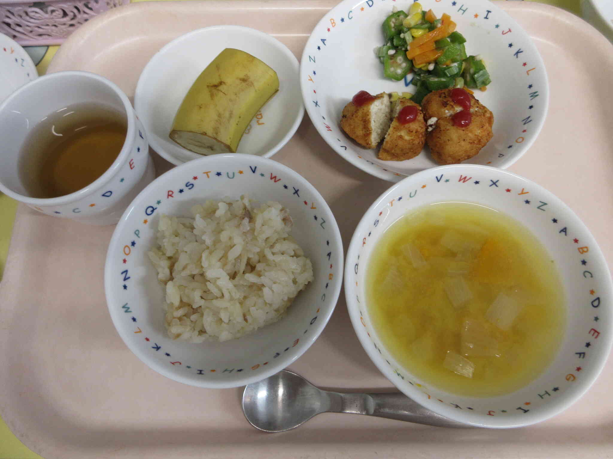 給食の様子