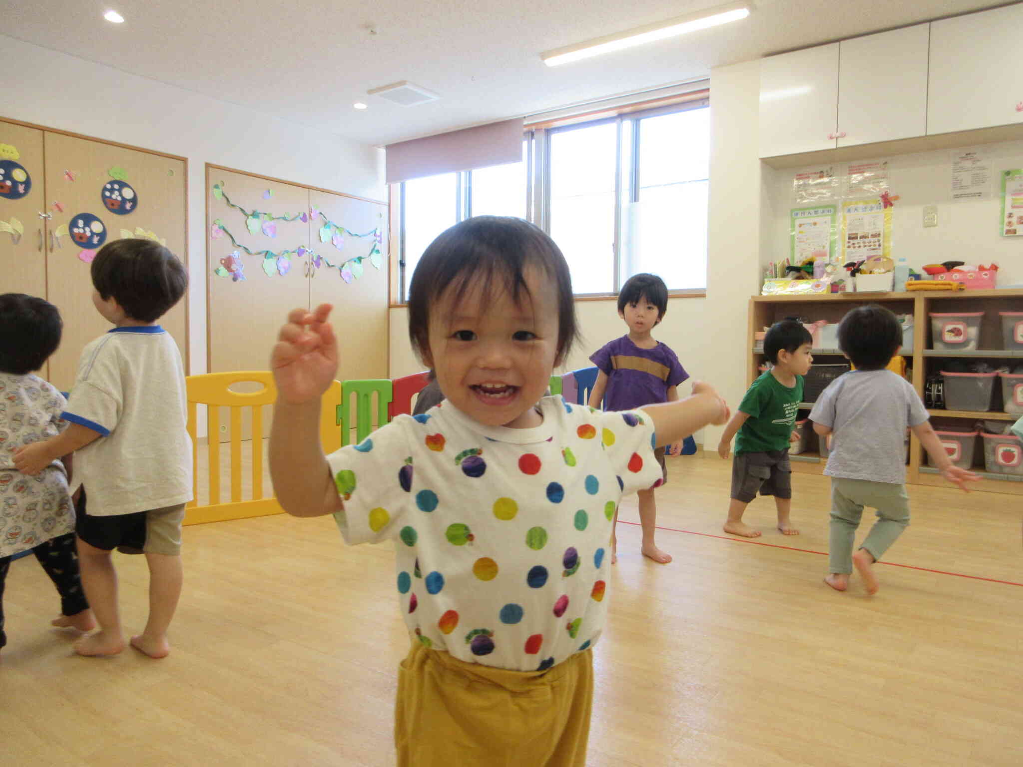 体操大好きなYくん。張り切って踊っています♪