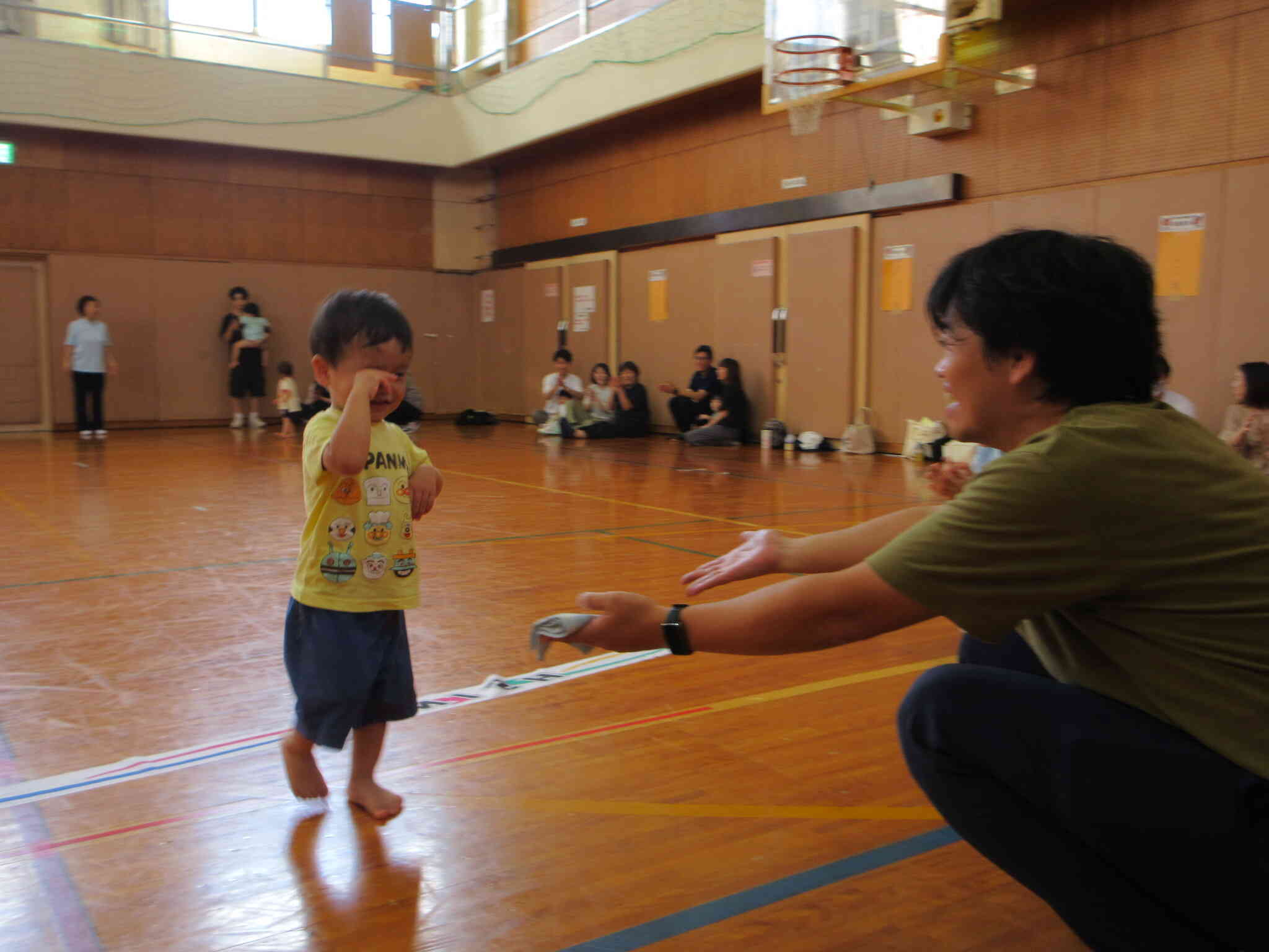 緊張で涙がでちゃったけど、パパのところに向かって一生懸命走りました。