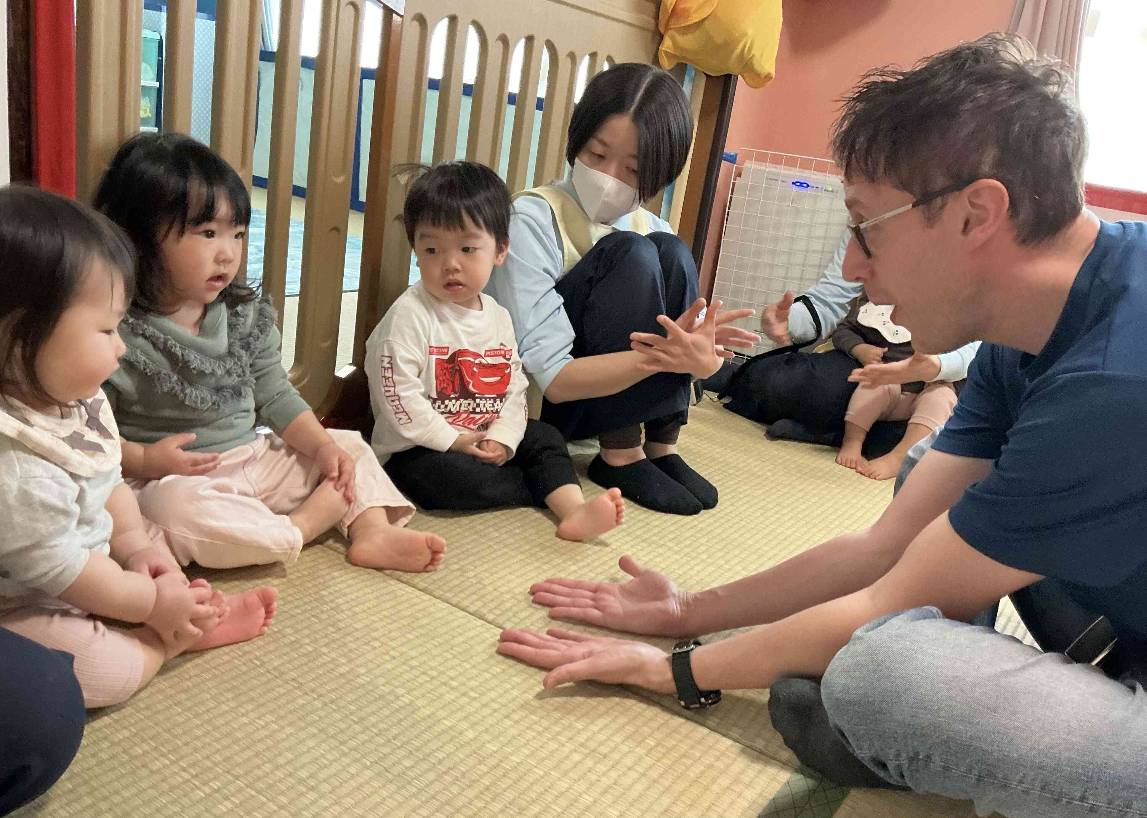 ちょうちょの真似できるかなー?