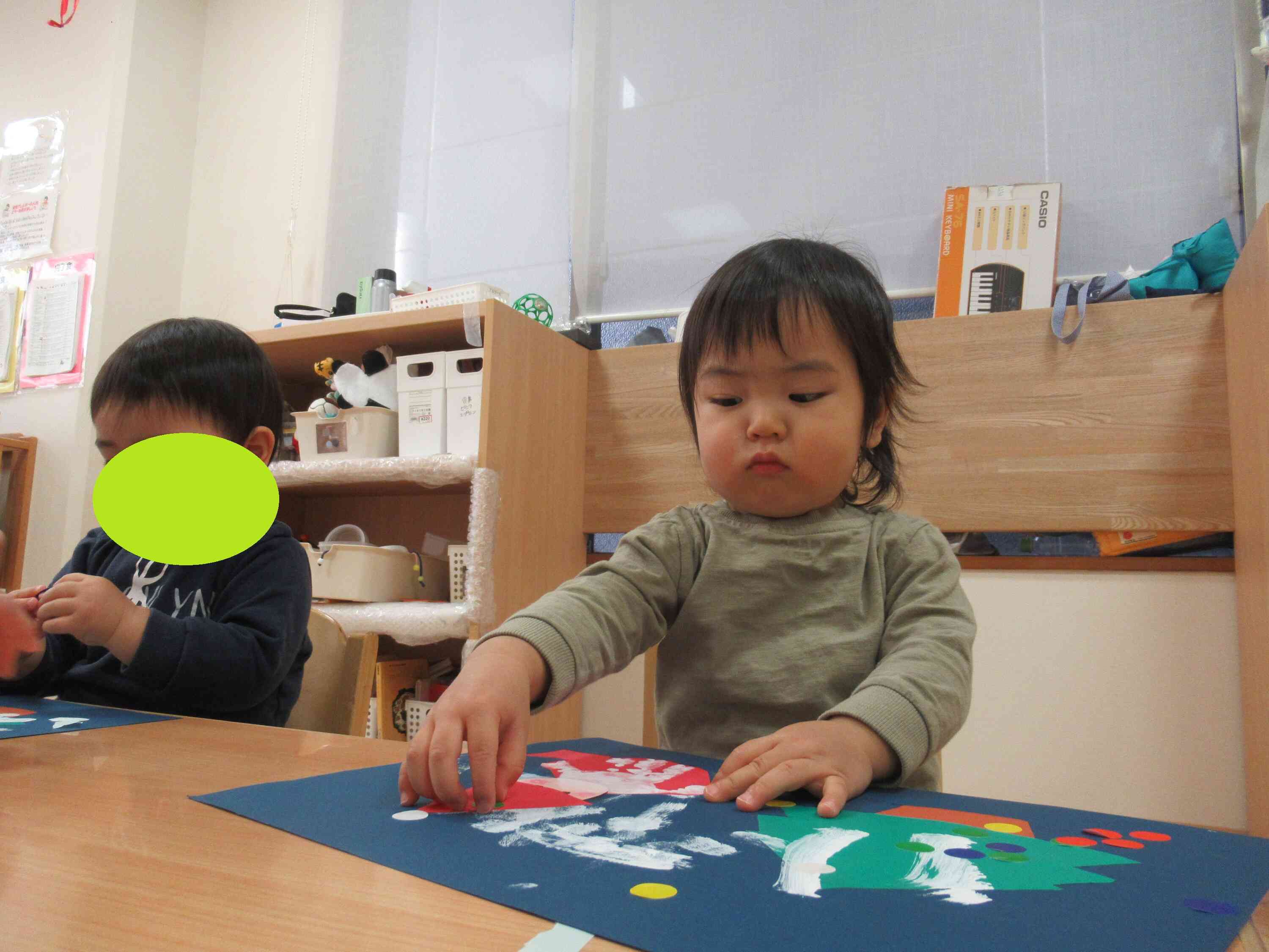 シールいっぱいつけちゃうぞ～