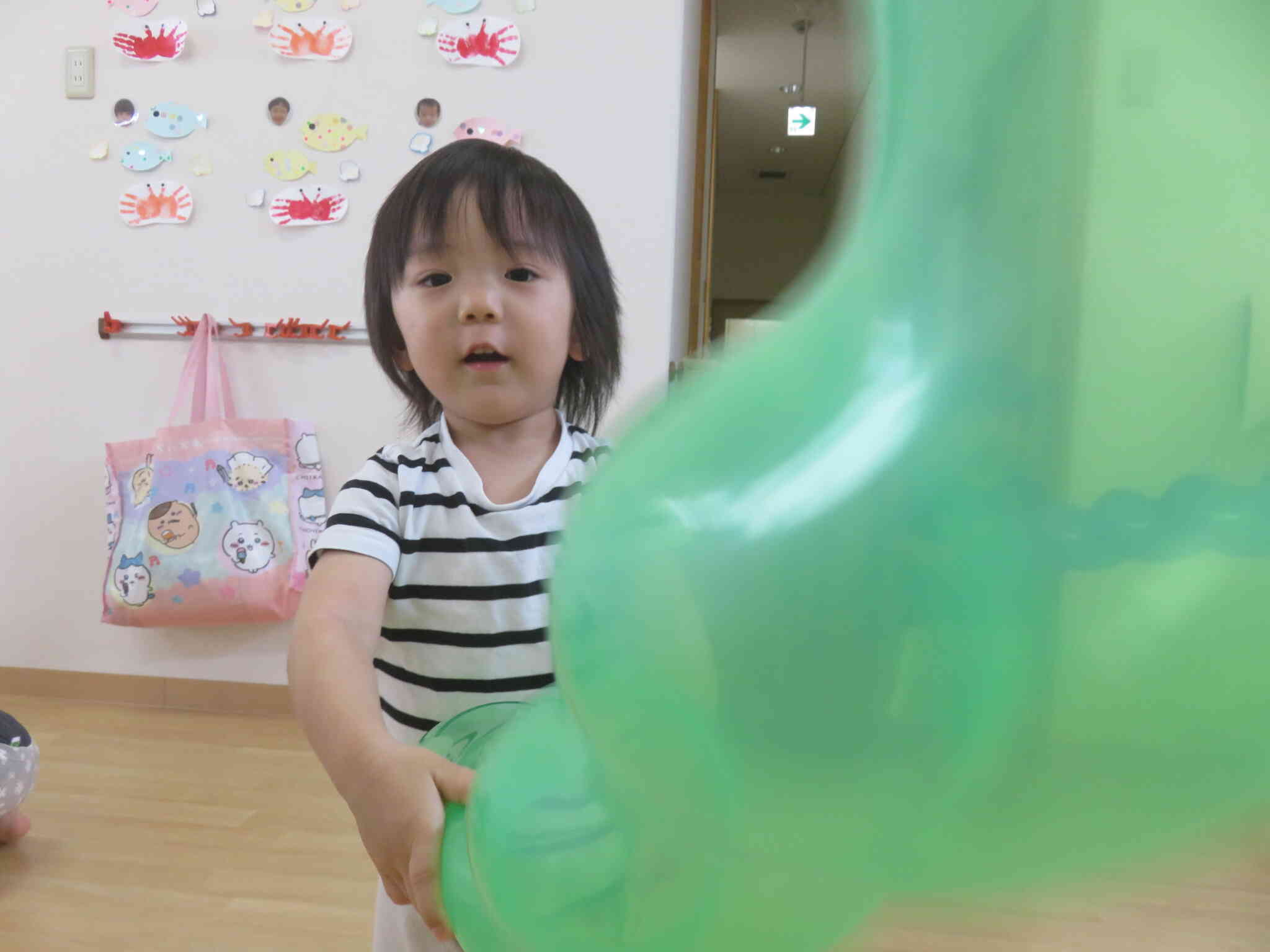 くねくね！長ーい風船で遊んだよ～全クラス～