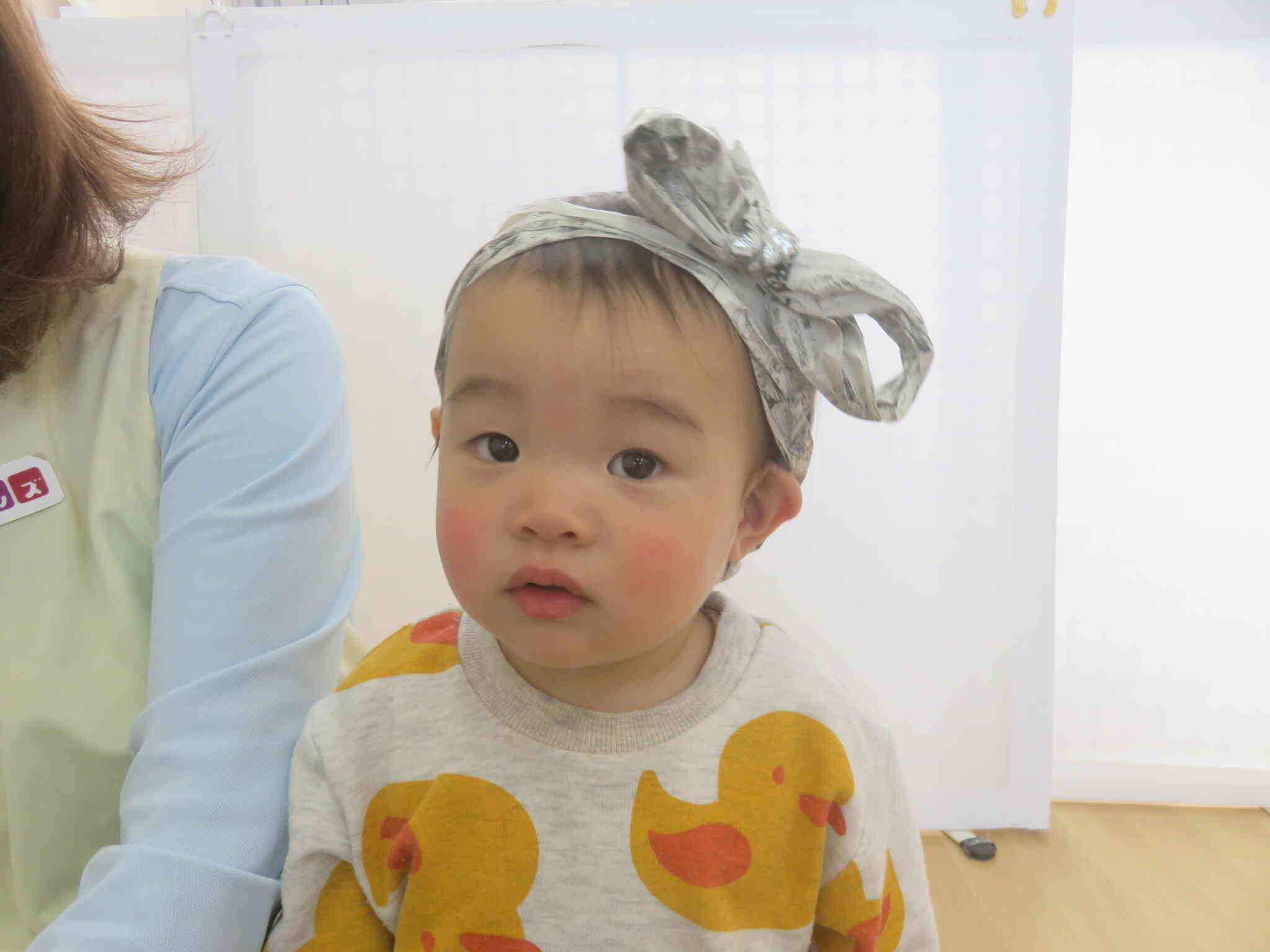 新聞紙遊び～全クラス～