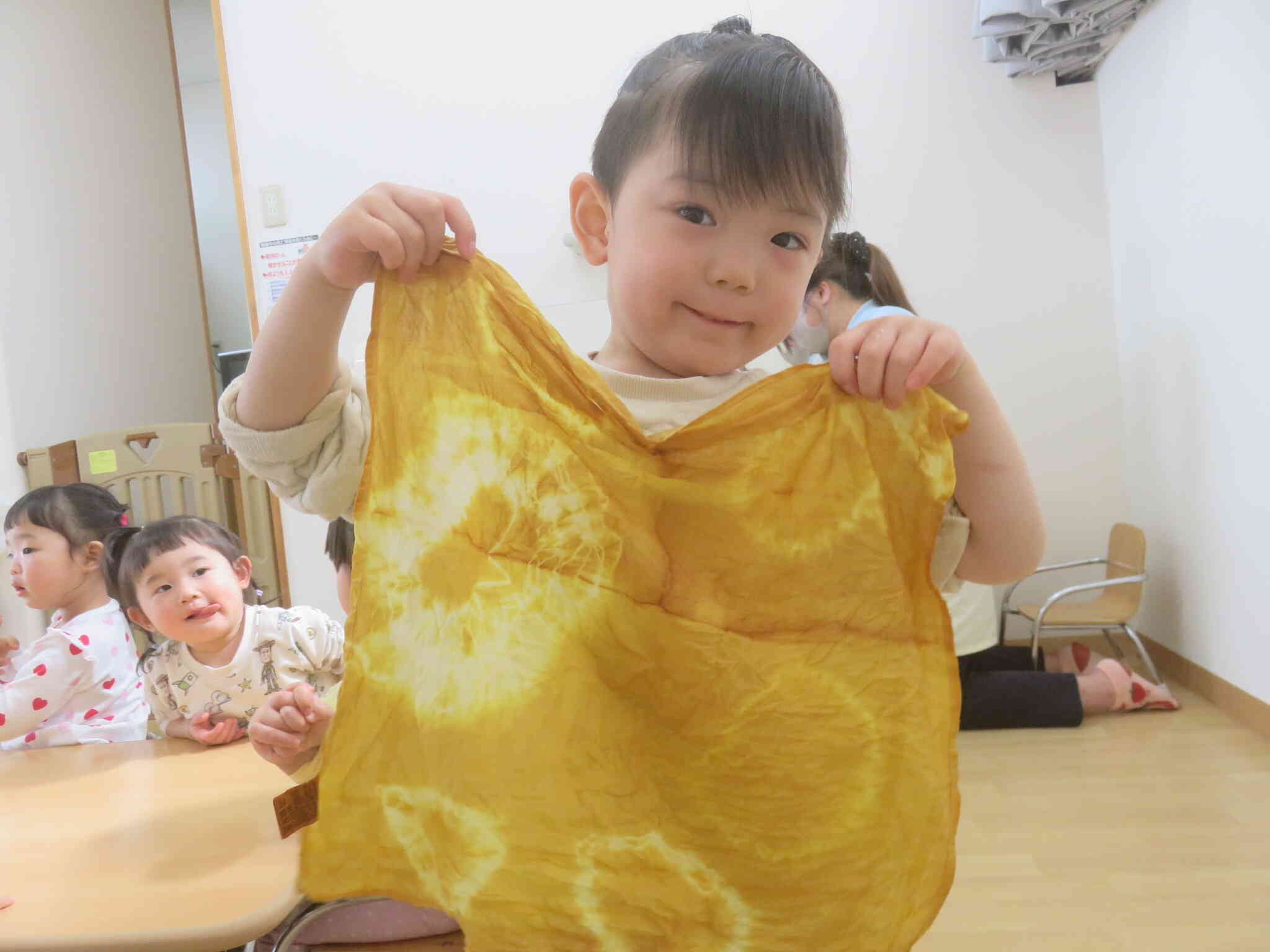 食育【草木染め】～1・2歳児～