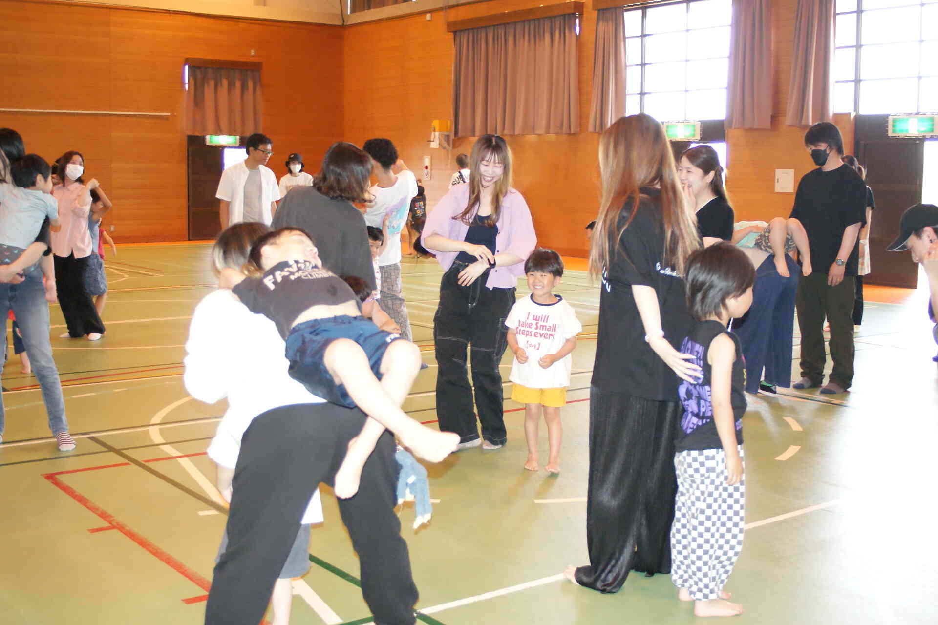 背中に乗せて