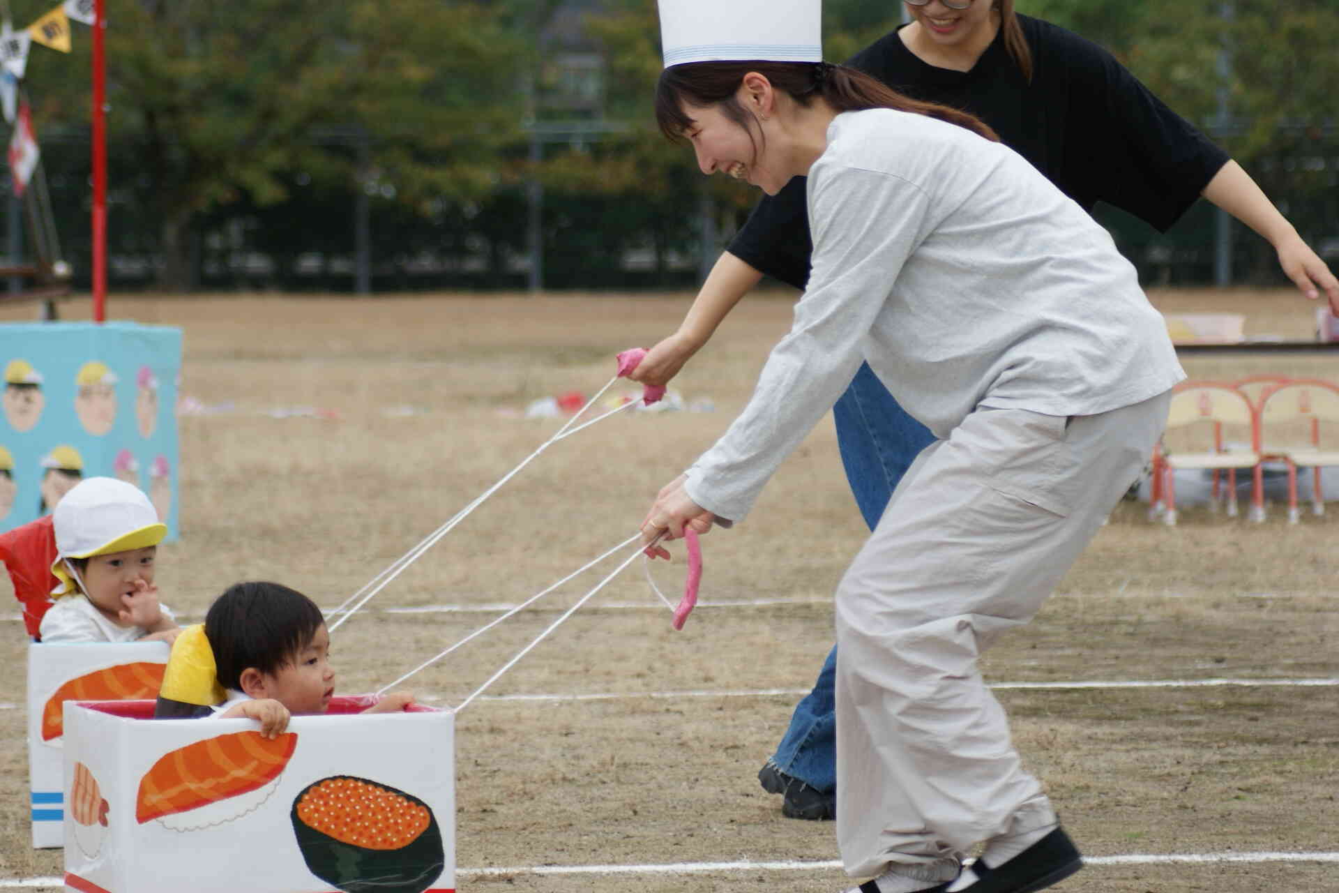 ０、１、２歳児親子競技『弓庄寿司開店！』