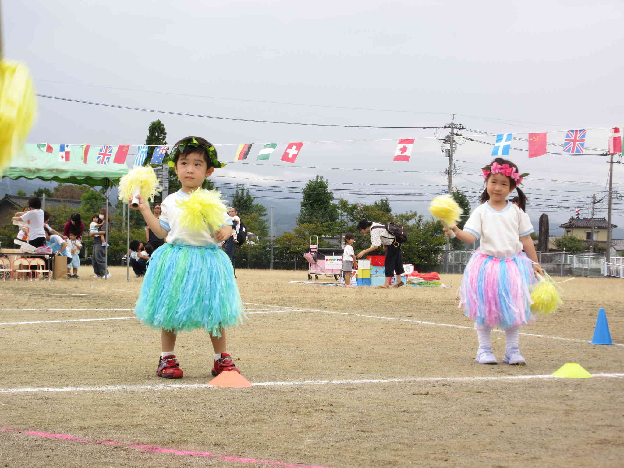 お友達と一緒に踊るの楽しいな♡