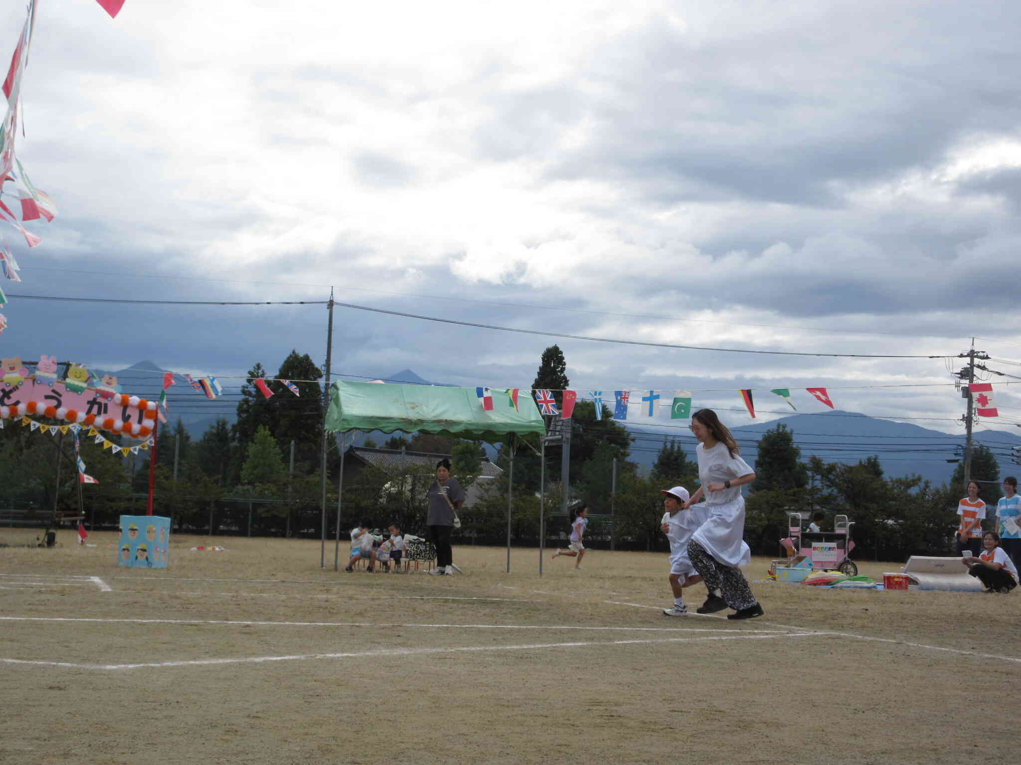 白熱したデカパンレース