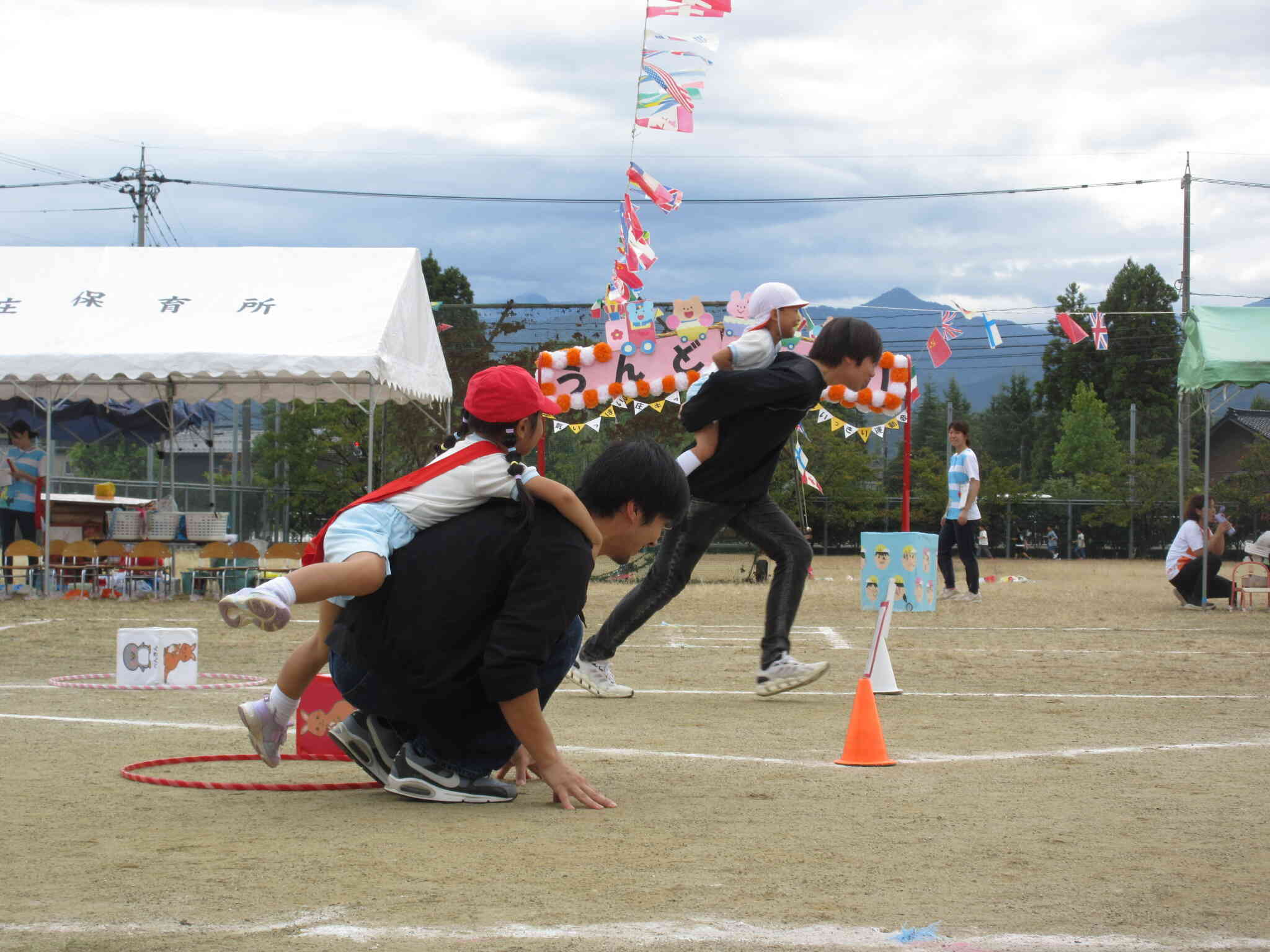 カンガルーおんぶでよーいドンッ！！