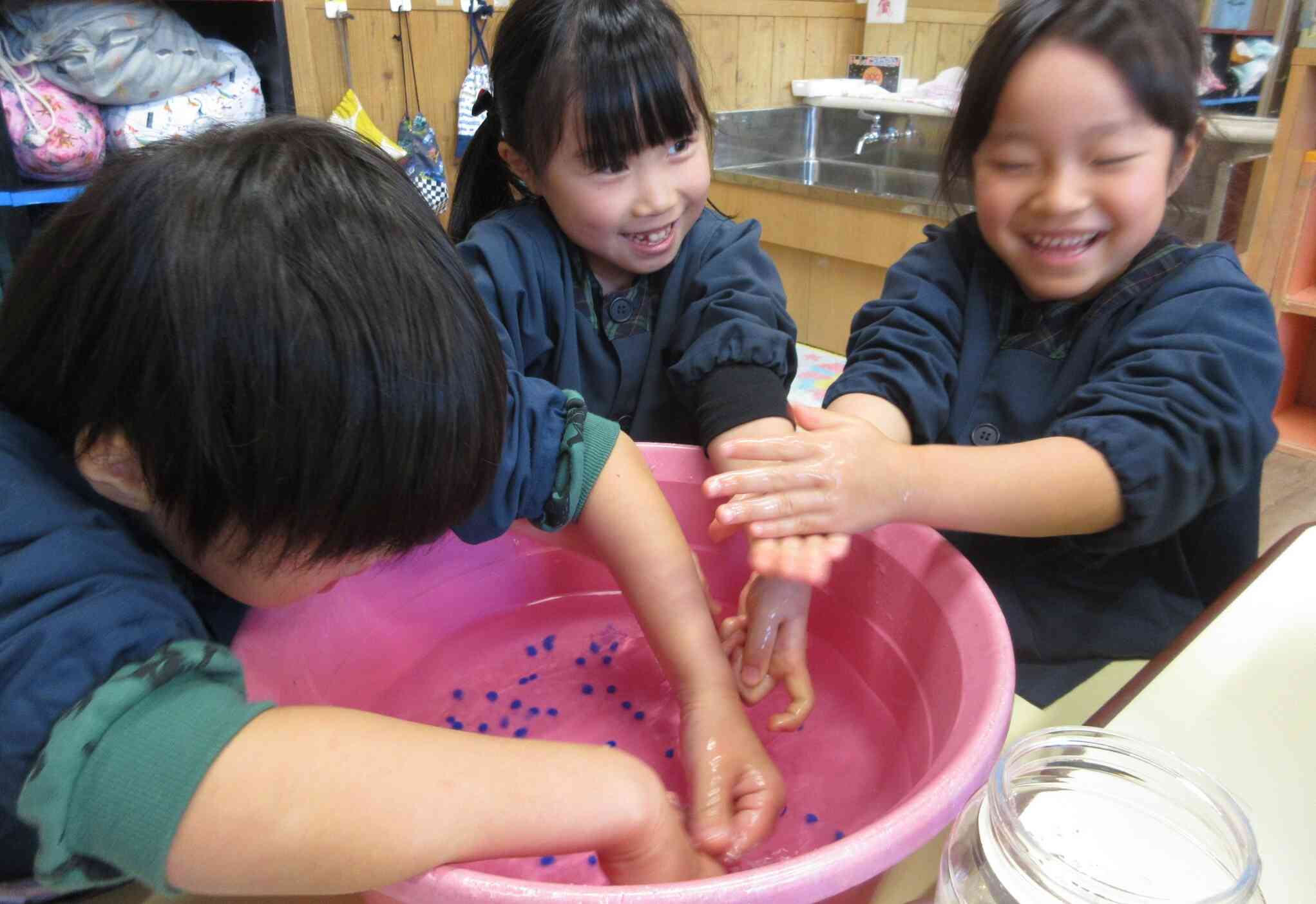 プルプルゼリー気持ちいい～♪