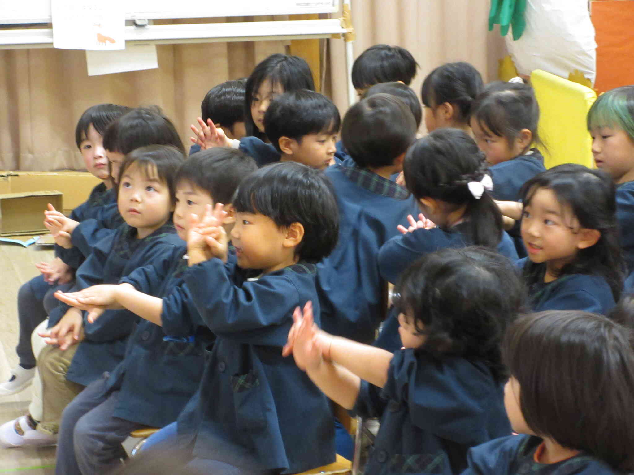 手の甲まで洗うよ