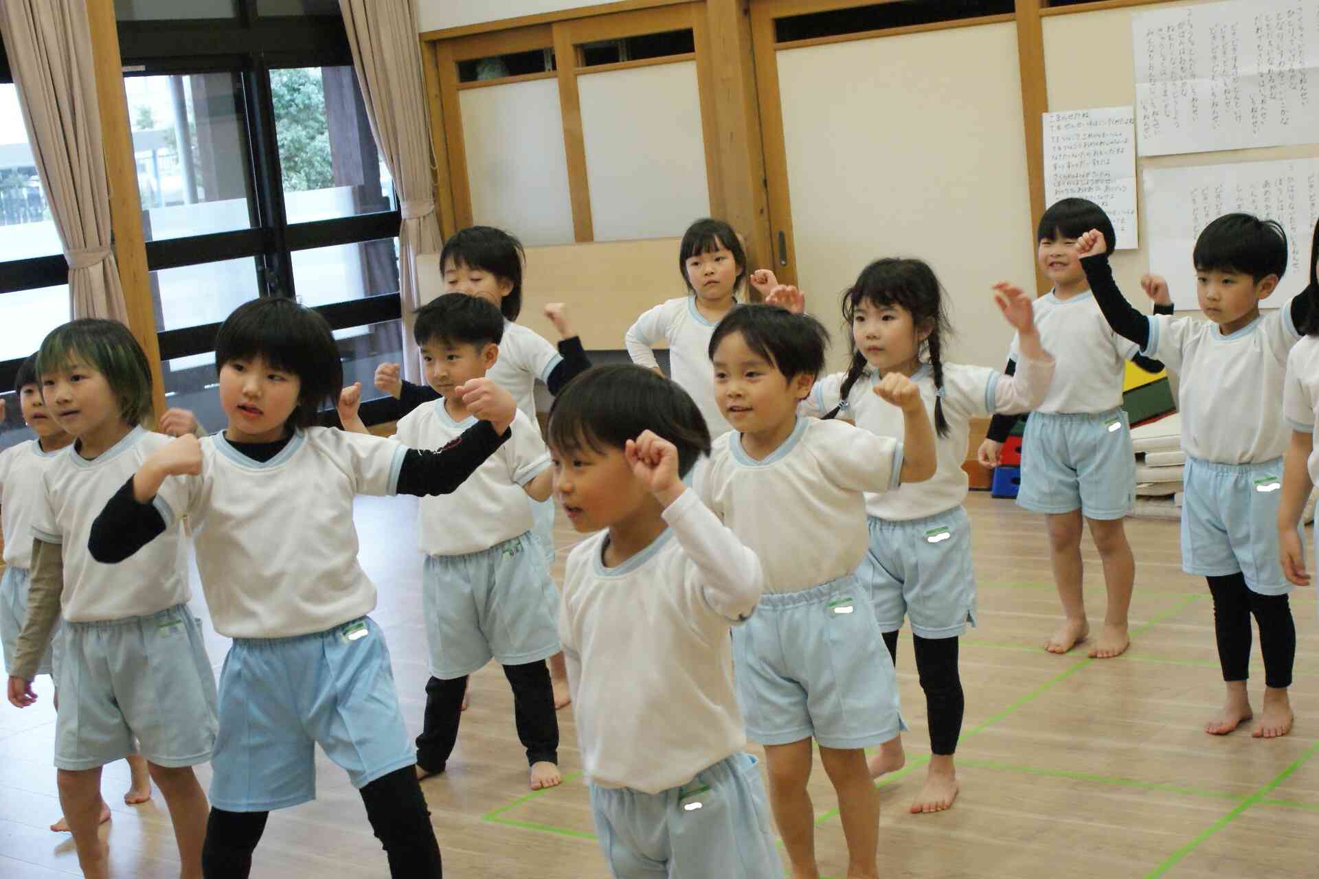 最後にみんなでダンス