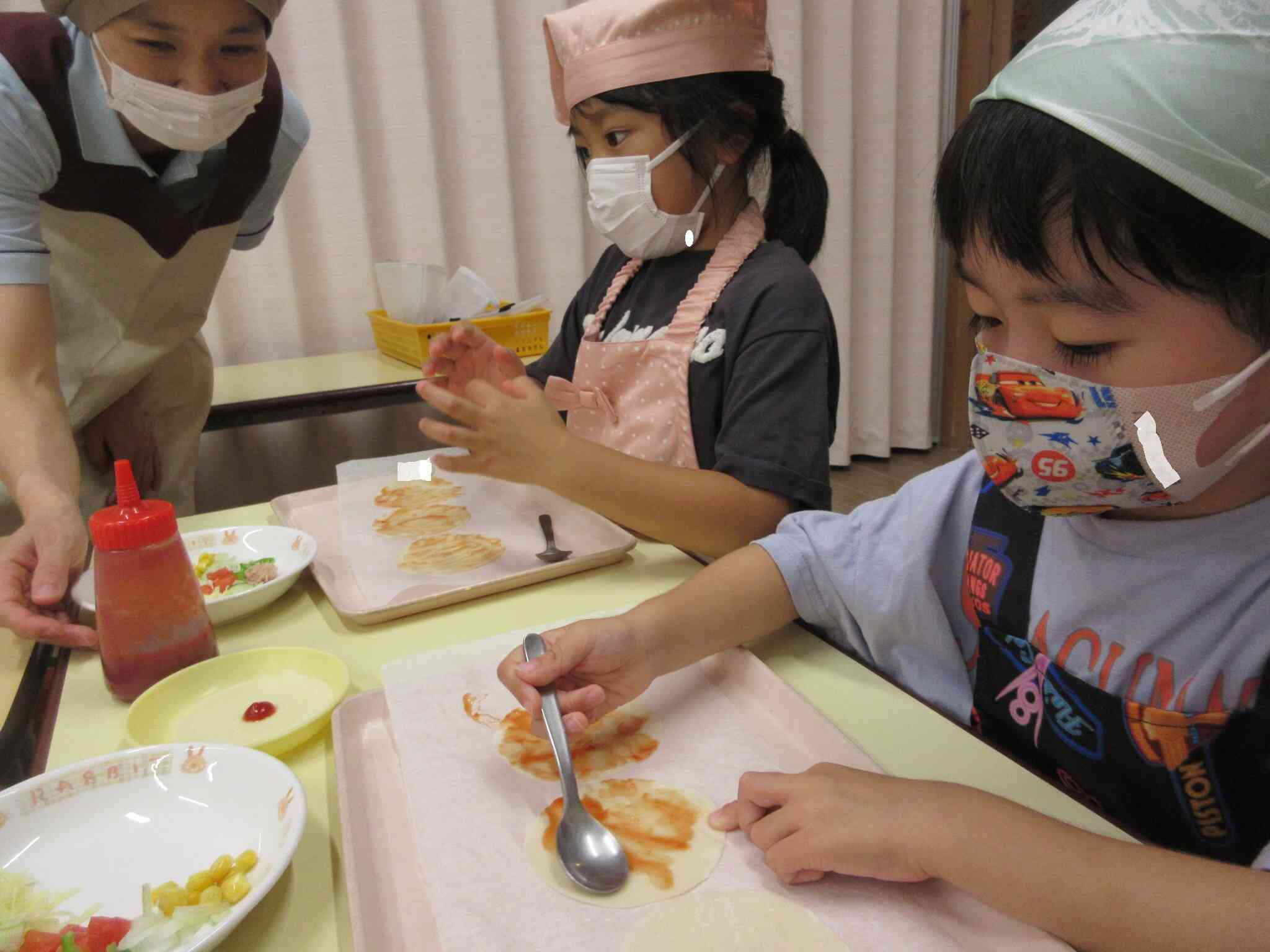 【食育活動】ピザ作り