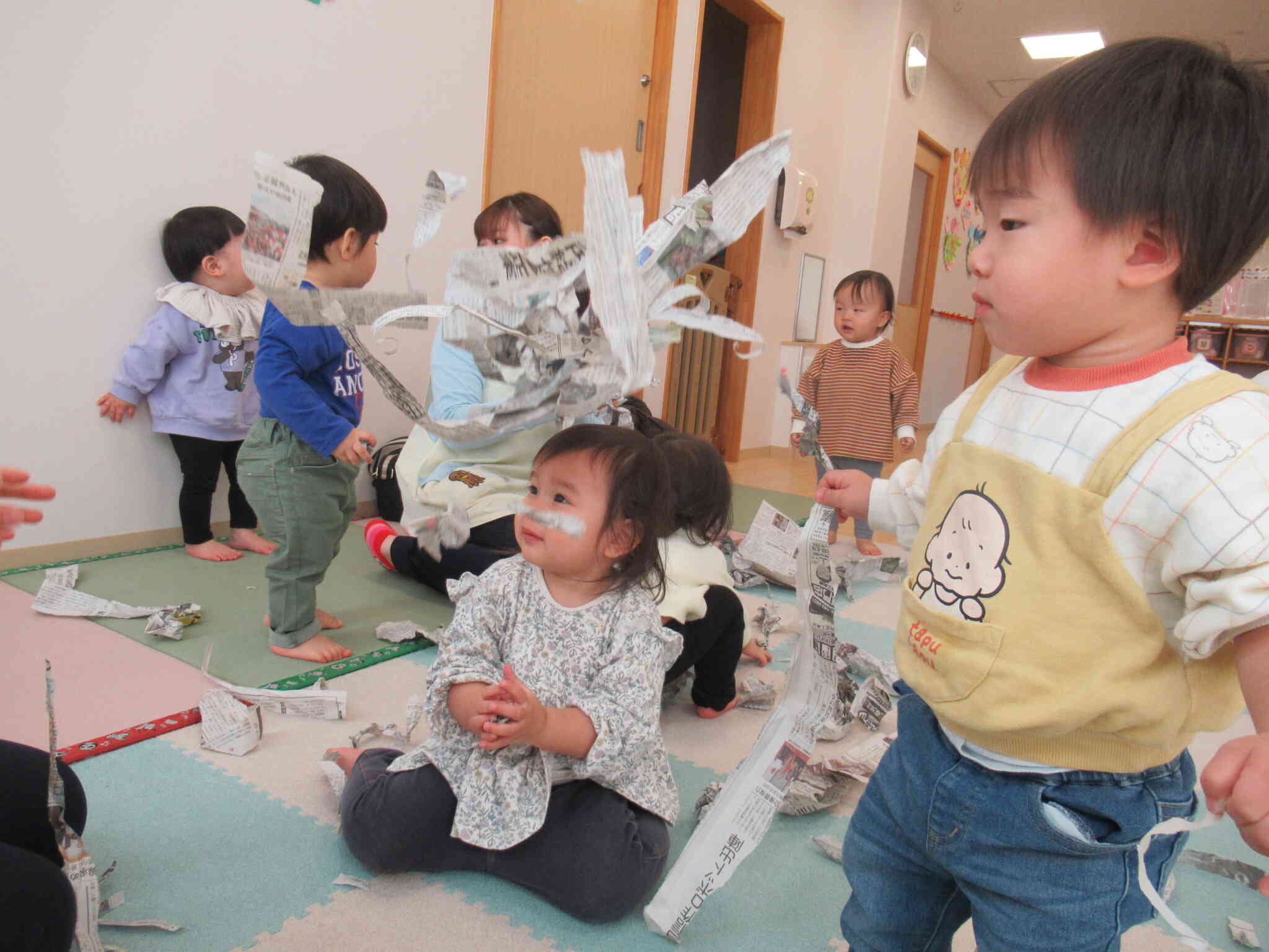 ひらひらと上から落ちてきたよ。