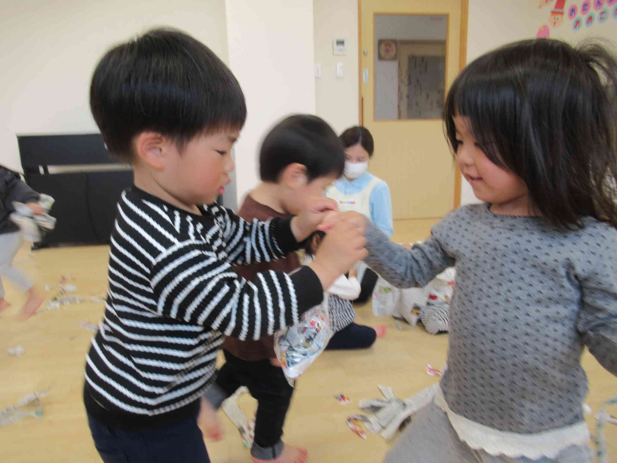 僕がつけてあげるね。