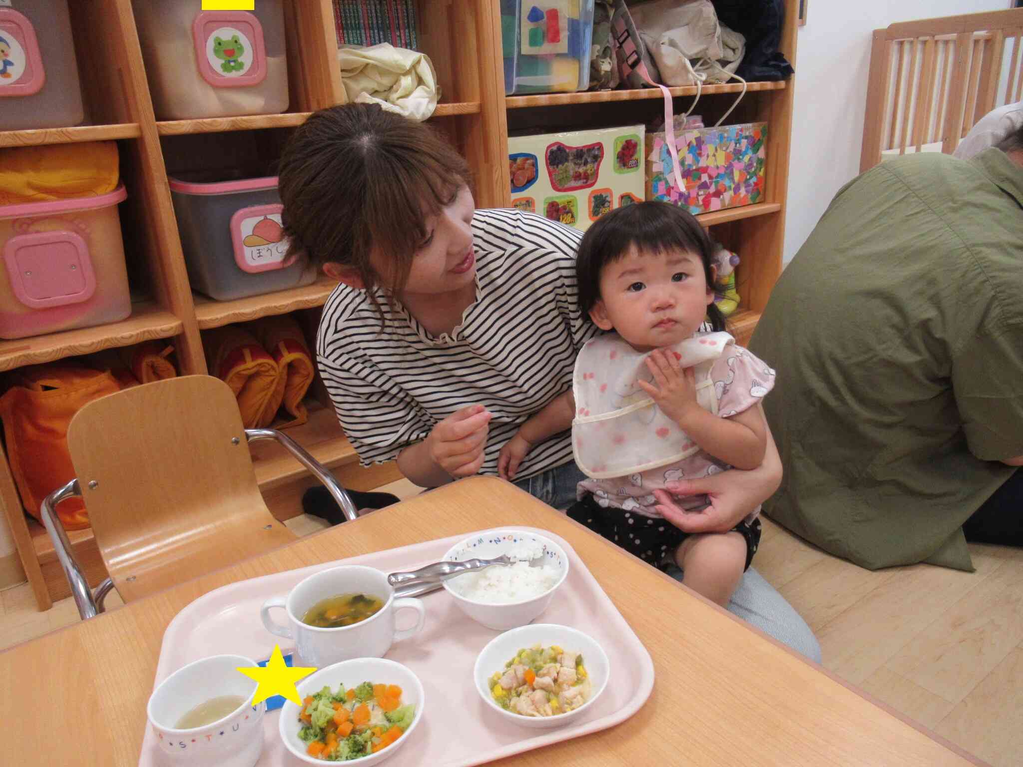 「食べられたね！」お母さんが褒めてくれてSちゃんもとても嬉しそうでした